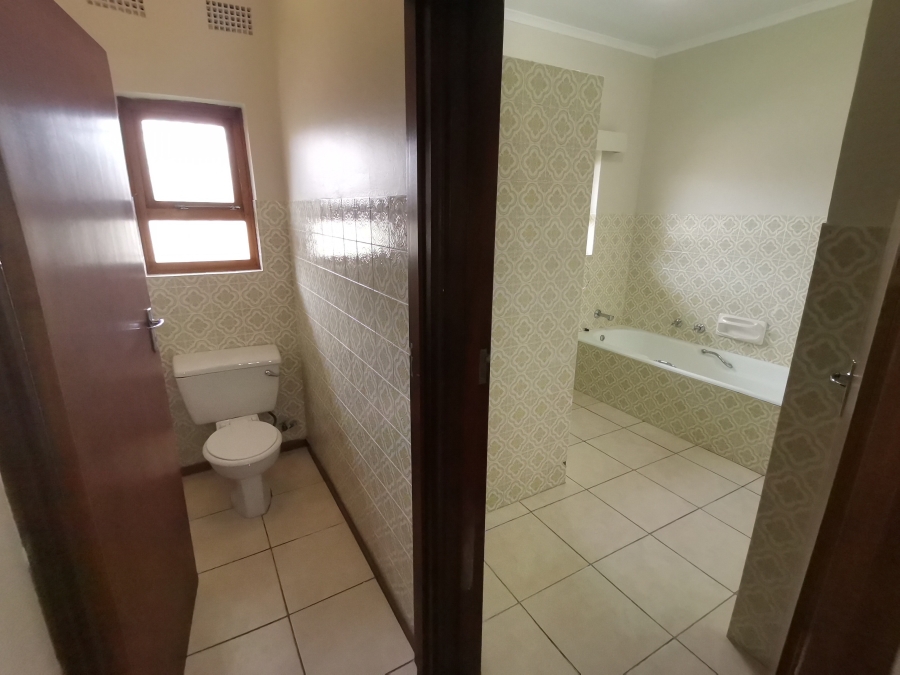 To Let 3 Bedroom Property for Rent in Beacon Bay North Eastern Cape